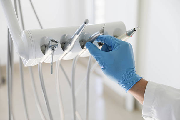 Professional Wisdom Tooth Removal technician working in McHenry County County, IL